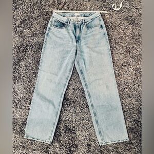 Good American light wash, wide leg, relaxed fit jeans